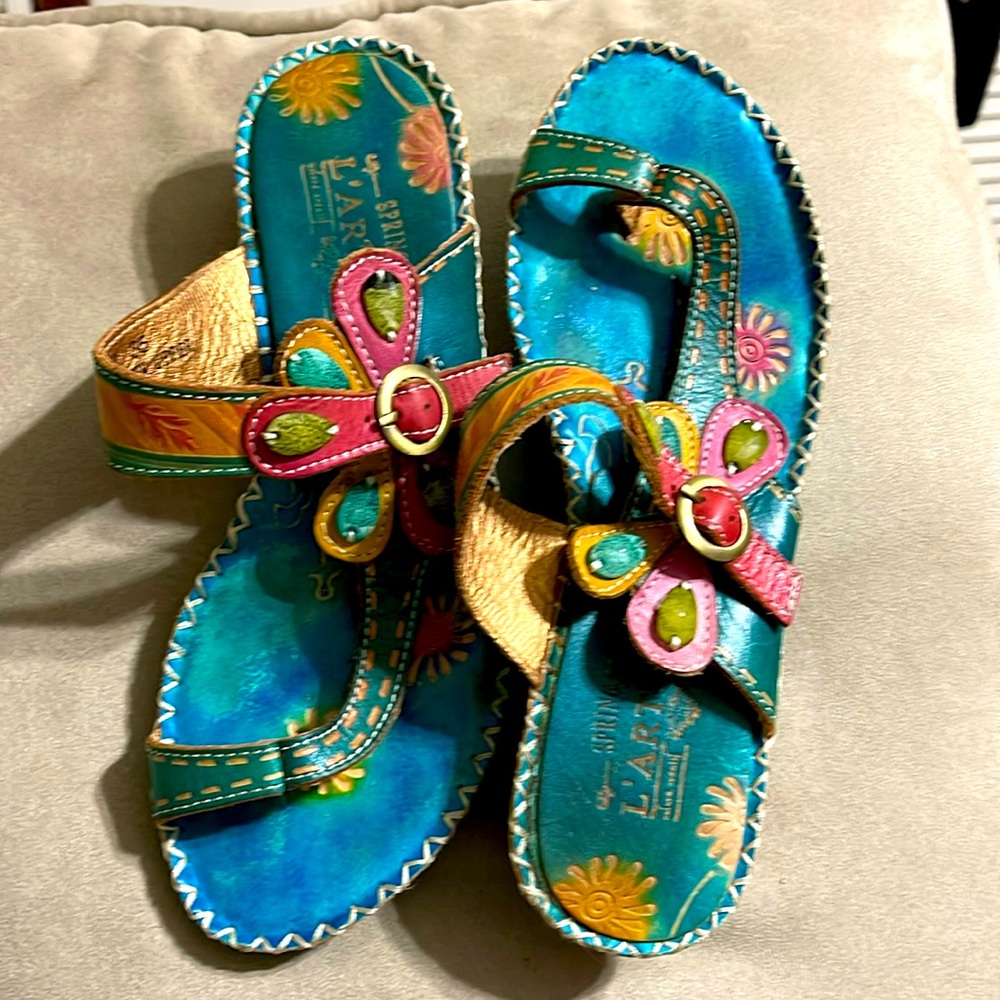 L’artiste Aqua leather and wood floral shoes, worn 2x. Size 36